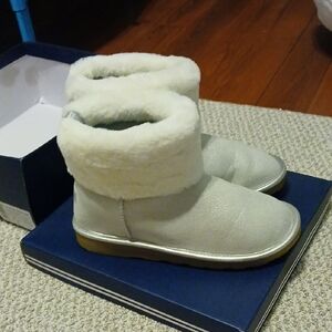 Nautica Gray Shimmer Silver Fur Boots New Girls Size 3